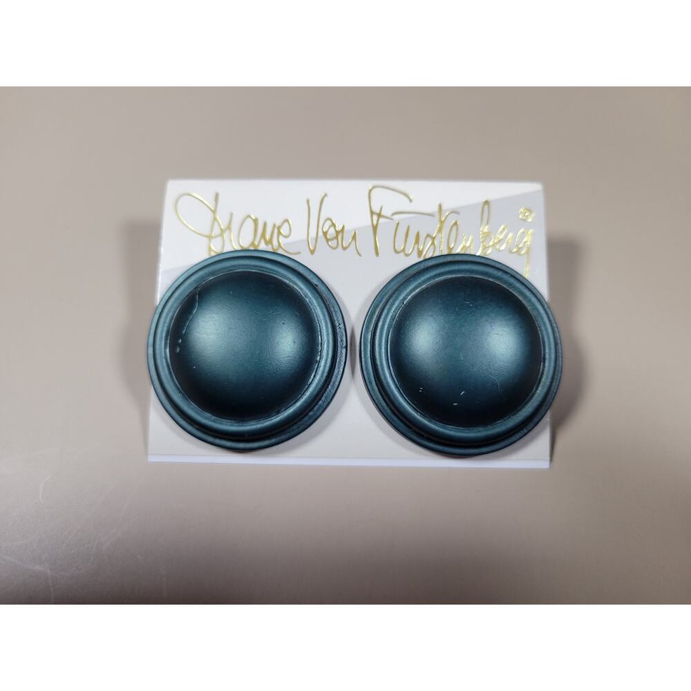 Diane Von Furstenberg signed Vintage Earrings Matte Brushed green chunky